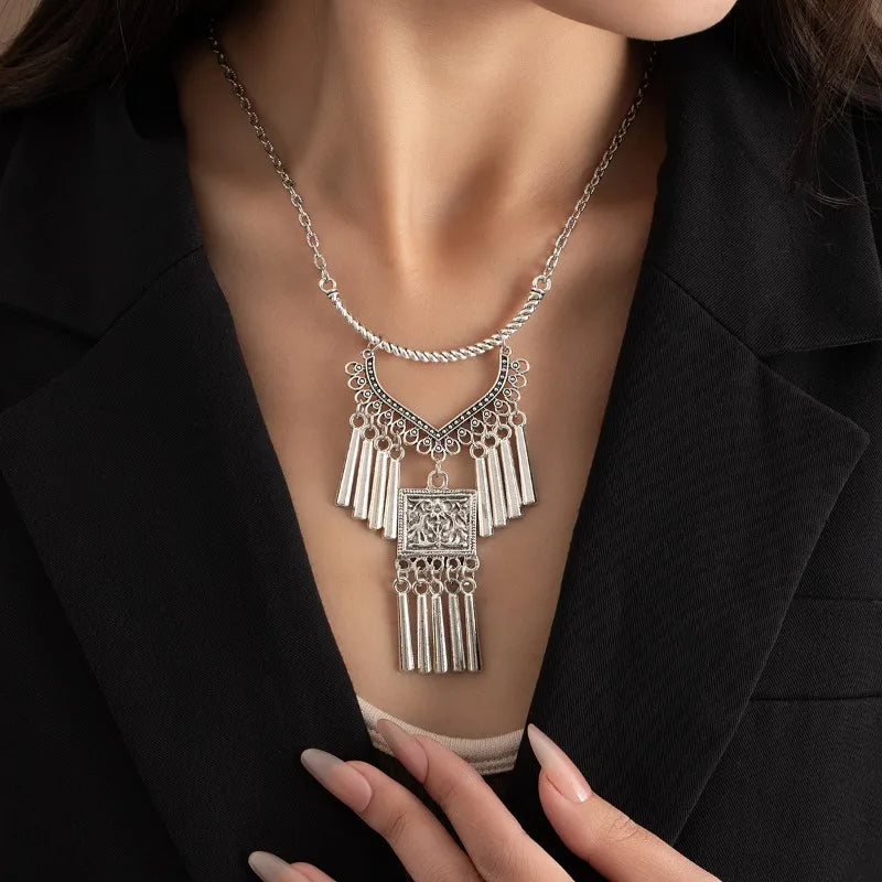 Ethnic Style Miao Silver Fringed Necklace, Bohemian Style Exotic Retro Engraved Necklace, Niche Personality Pendant Women