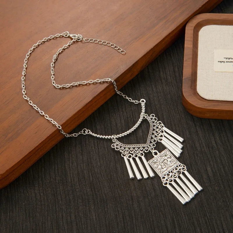 Ethnic Style Miao Silver Fringed Necklace, Bohemian Style Exotic Retro Engraved Necklace, Niche Personality Pendant Women