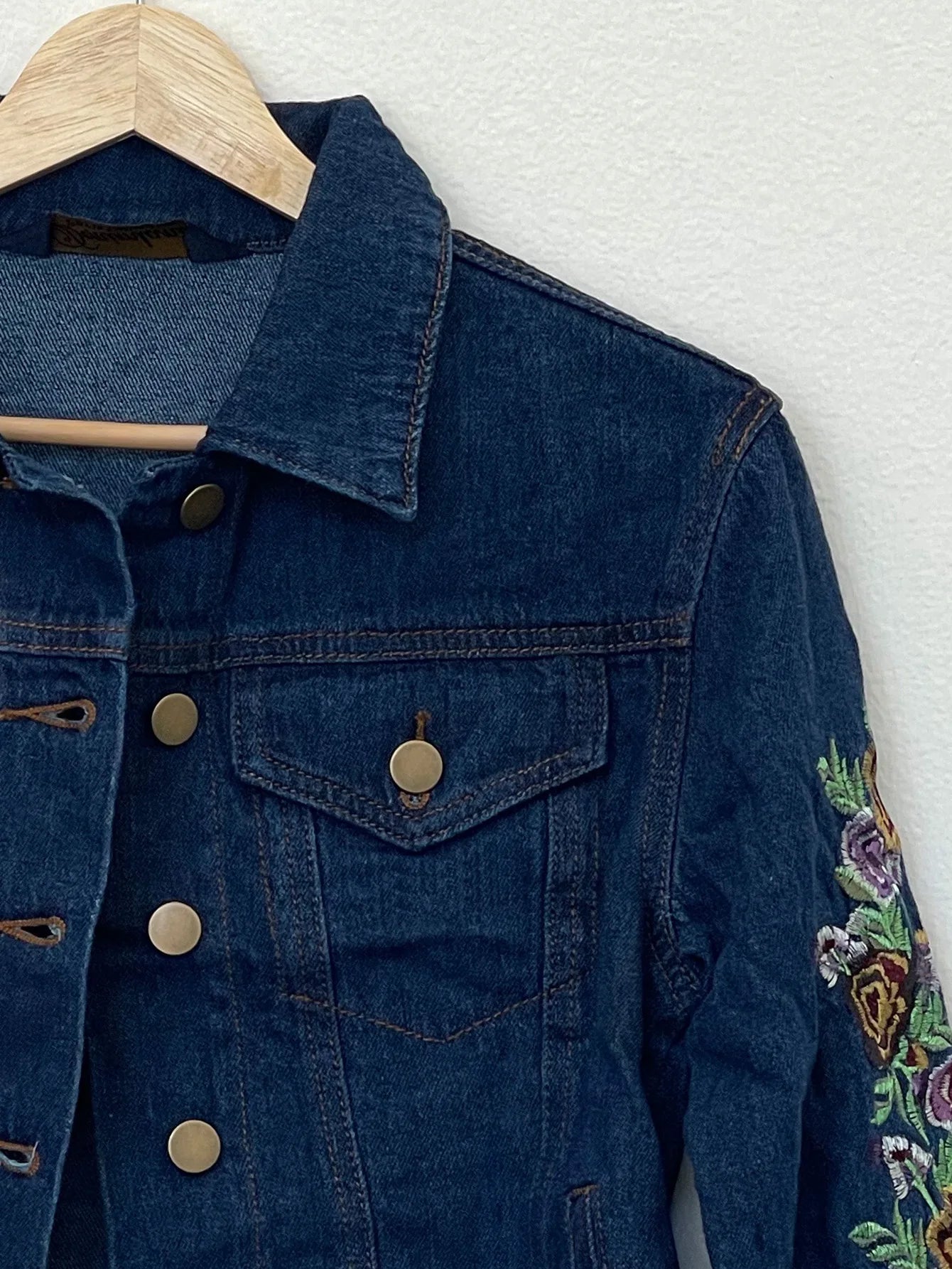 Cropped Denim Jacket for Women - Floral Embroidery & Trendy Back Print