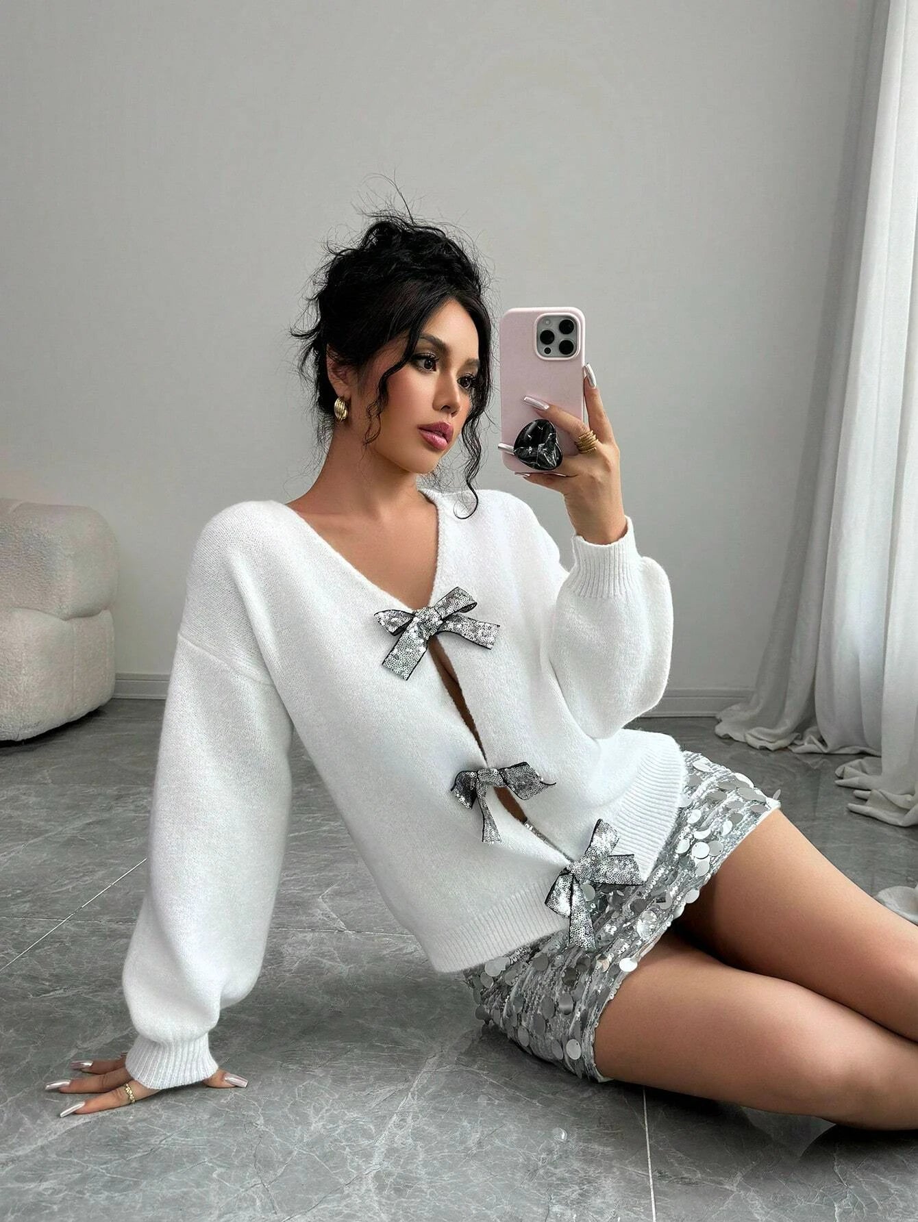 Autumn and Winter New Fashion Woman Sweater Sequined Bow Trim Loose Long Sleeve Niche Knit Cardigan